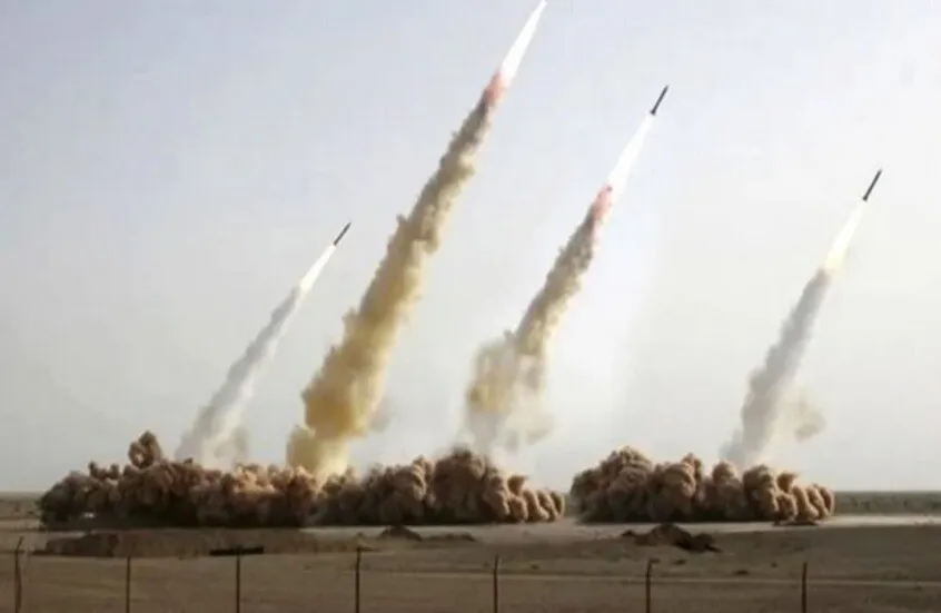 الحرس الثوري الإيراني يستهدف 5 قواعد استراتيجية أمريكية بالموجة الـ31 من عملية “الوعد الصادق 4”